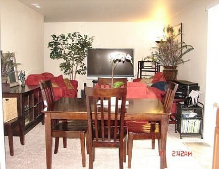 Dining & Livingroom Area