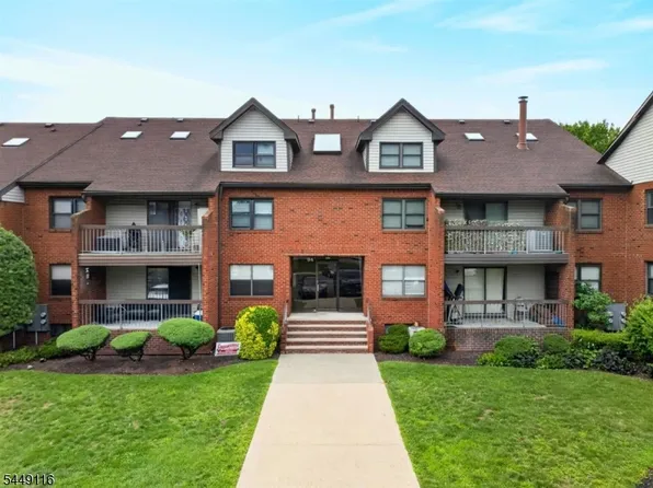 94 Beverly Hill Ter, Woodbridge, NJ 07095