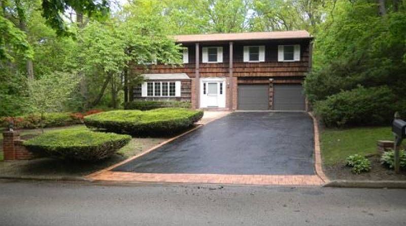 1st image of 3 Harbor Oaks Dr