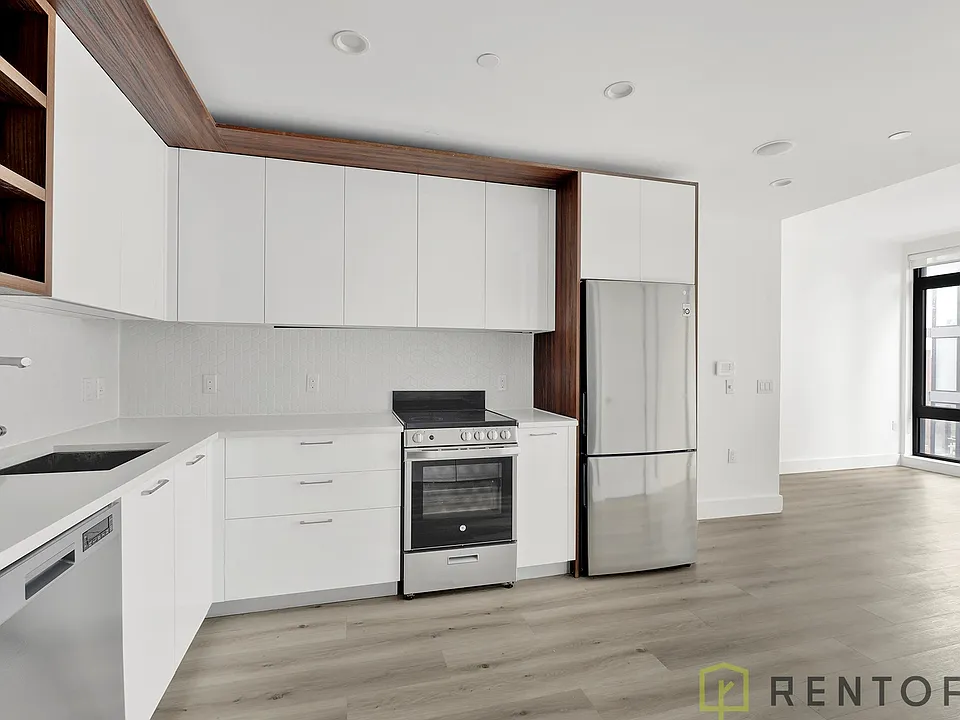 224 E 135th St #1506S