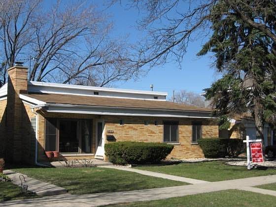 1st image of 4912 Sherwin Ave