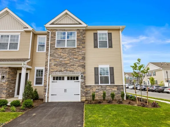 18 Coburgh Dr, Wall Twp., NJ 07753