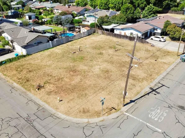 608 Darrough Dr, Yuba City, CA 95991