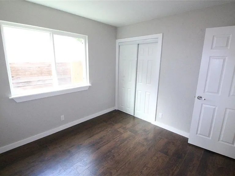 10702 Lanshire Drive — Photo 11