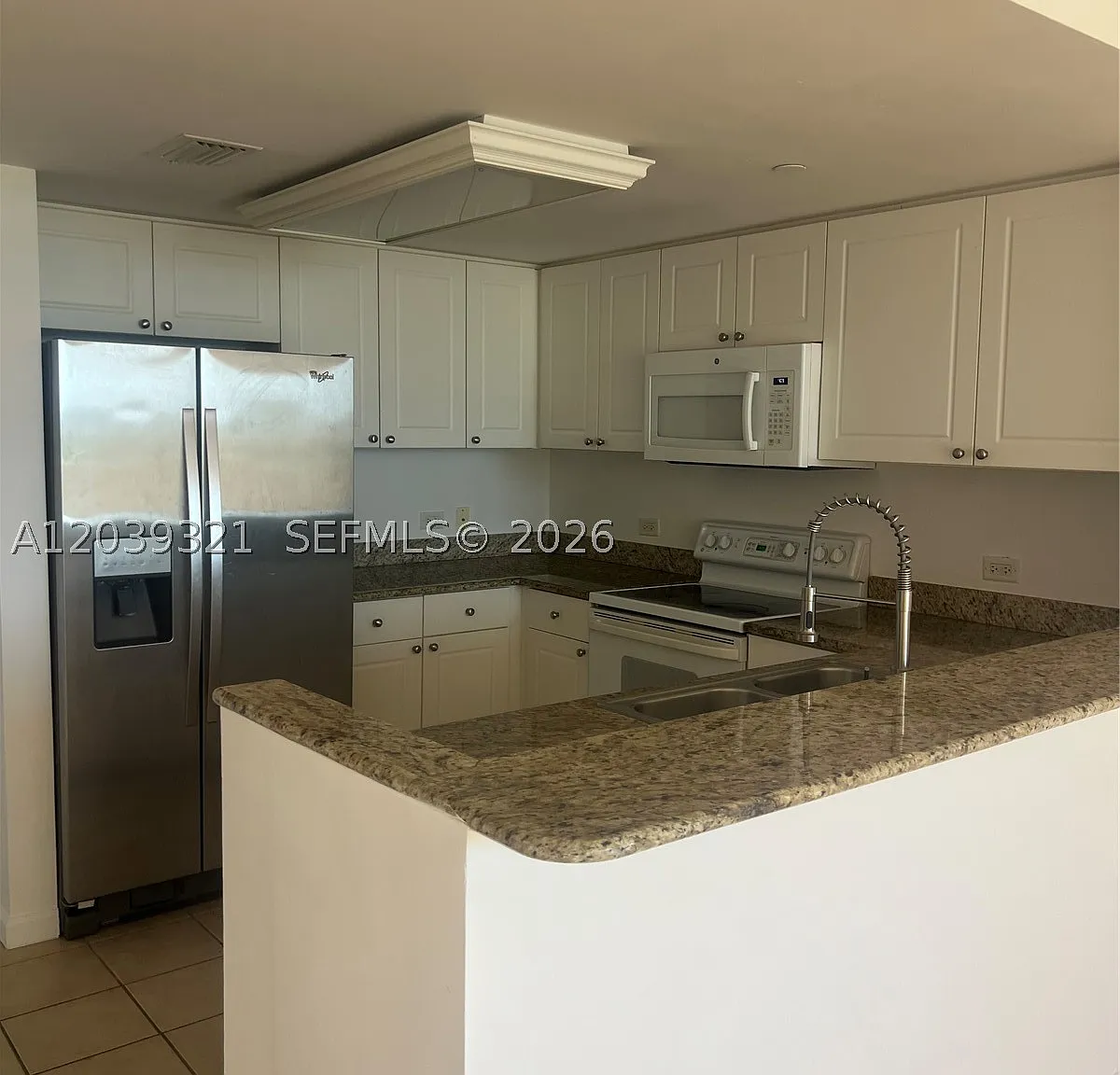 1 bed, 1.0 bath, 860 sqft, $2,300 — Photo 1