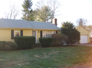 6 Charlotte Rd, Ipswich, MA 01938