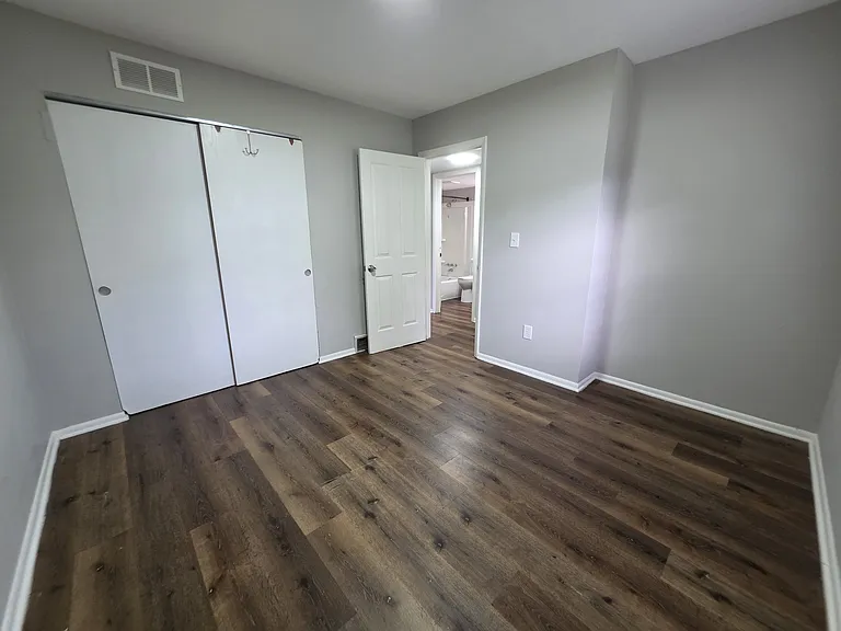 2404 Velma Ave — Photo 18