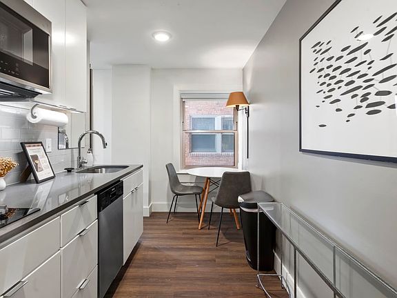 3rd image of 3835 Main St Unit 209
