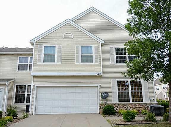 3rd image of 3916 NE Gardenia Ln