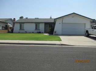 1635 Whittier Ave, Clovis, CA 93611