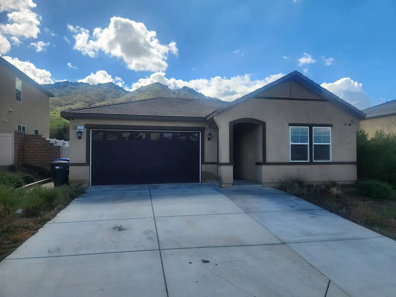 3 bed, 1388 sqft, $3,550 — Photo 2