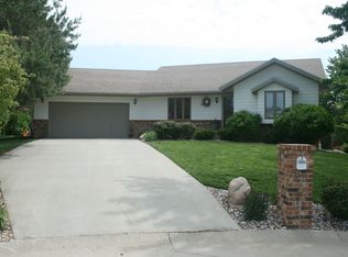 1504 Timberlane Ct, Sabetha, KS 66534