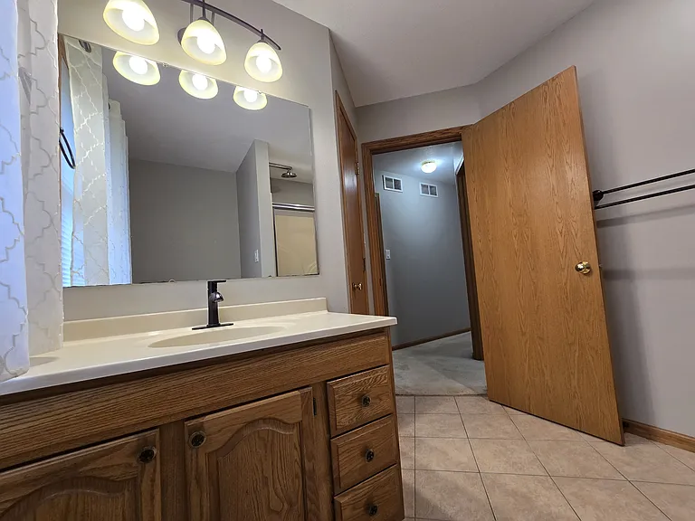 4710 Donald Dr — Photo 49