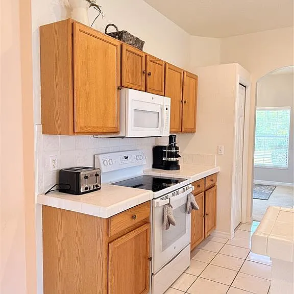 3010 Victoria Dr — Photo 20