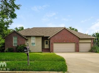 2983 W Augusta Hills St, Springfield, MO 65803