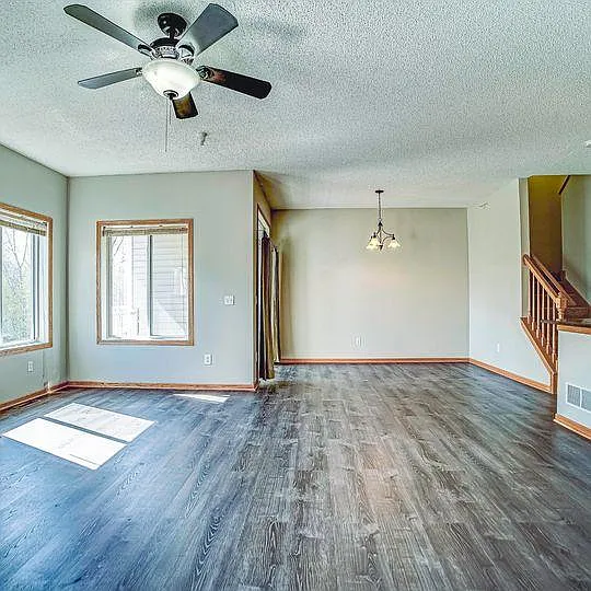 3505 Abercrombie Ln — Photo 5