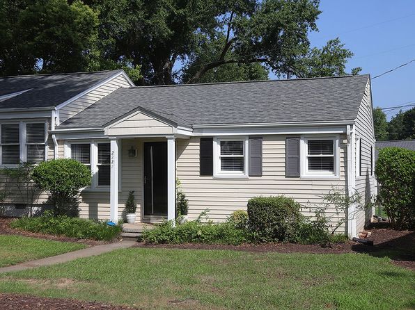 2227 Bernard St