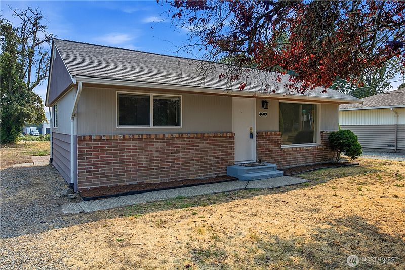 4th image of 4613 S 125th Street