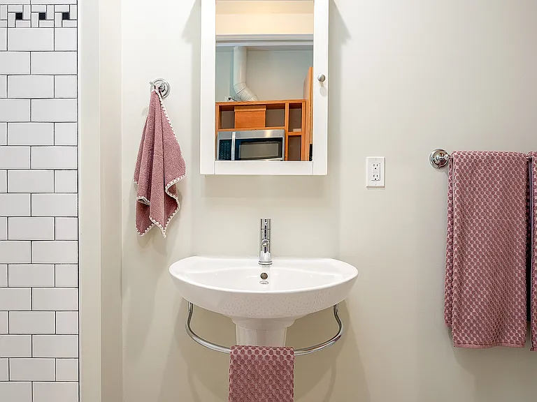 Unit 205 Web Ready-16