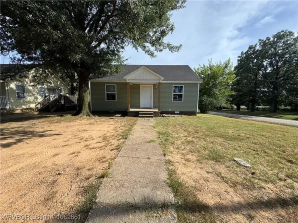 2100 Birnie Ave, Fort Smith, AR 72904