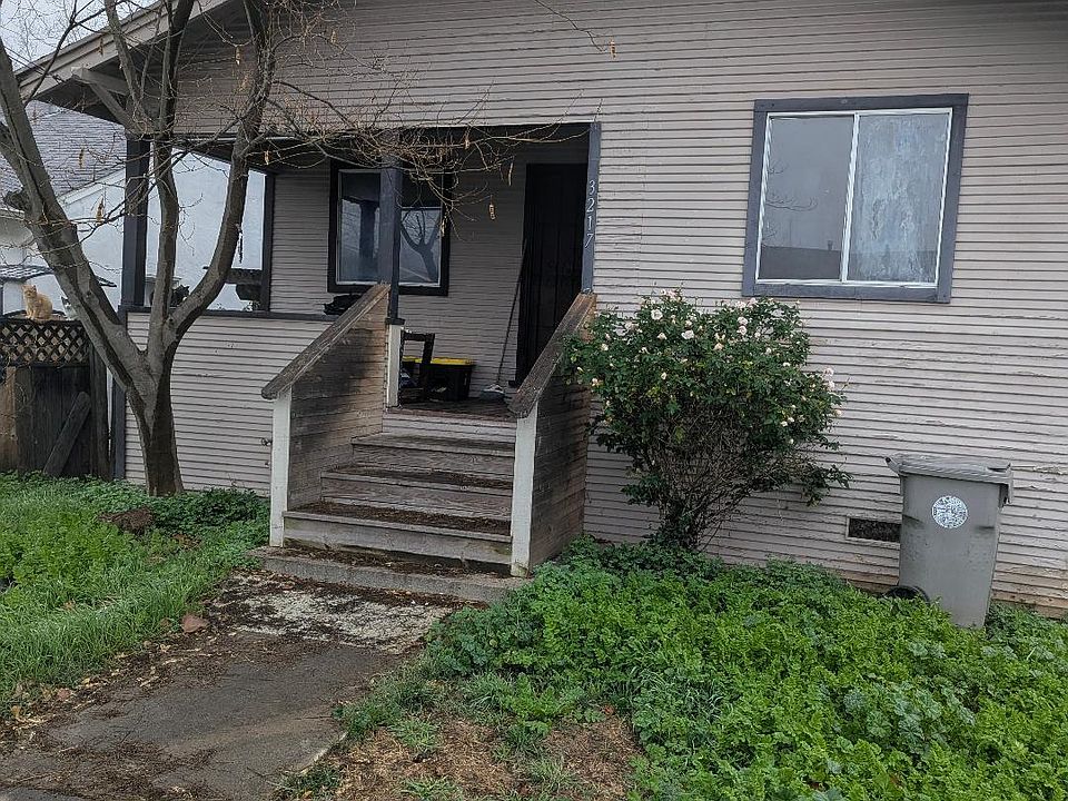 1st image of 3217 43rd St