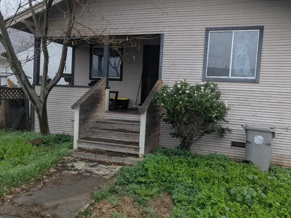 3217 43rd St, Sacramento, CA 95817