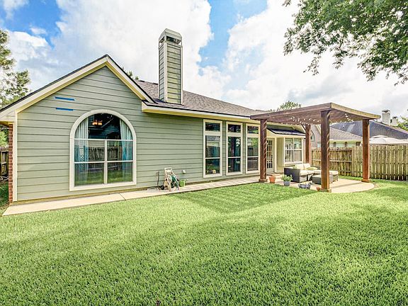 3rd image of 3607 Glenhill Dr