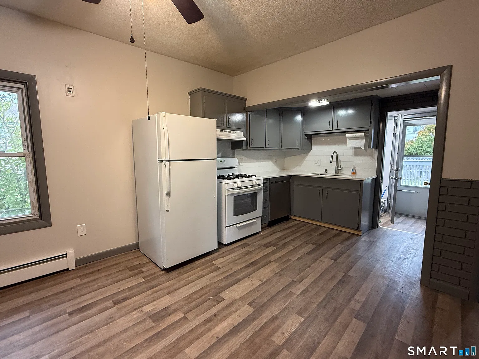 2 bed, 1.0 bath, 1685 sqft, $1,650 — Photo 4