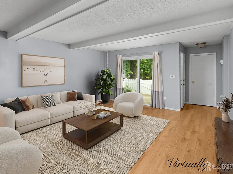 3 Foxtail Ln — Photo 4