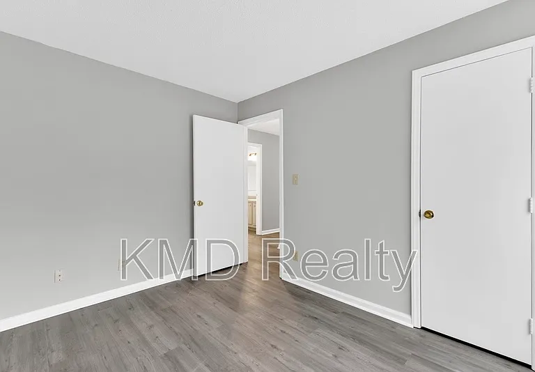 9531 University Terrace Dr #E — Photo 12