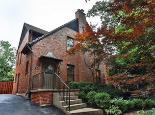 7620 Carswold Dr, Saint Louis, MO 63105