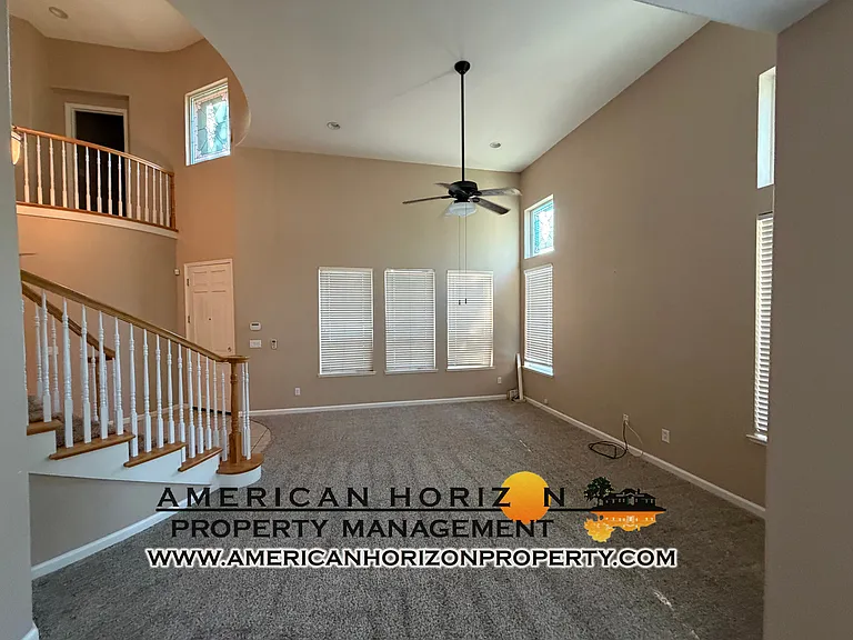 424 Crescent Dr — Photo 14