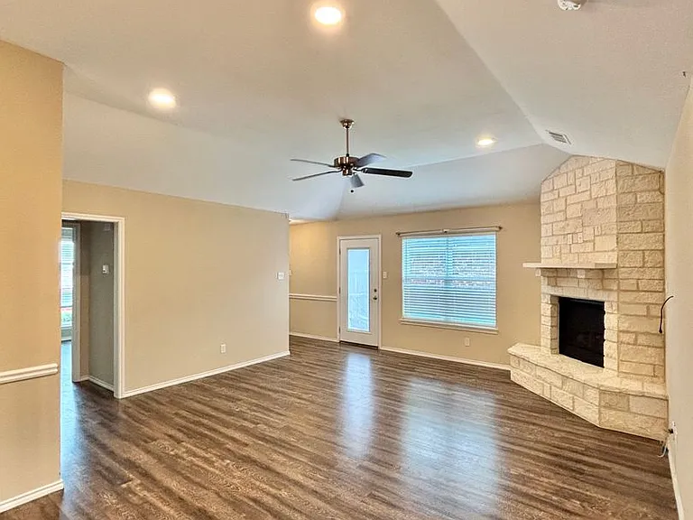 4245 Sedona Trl — Photo 4