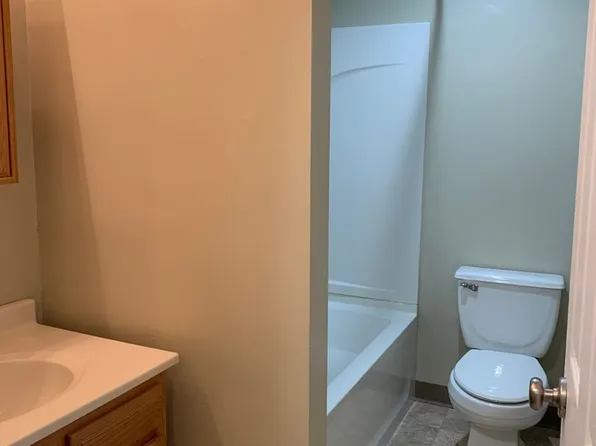 Country Townhomes, 126 Chelsea Dr #107, Cortland, NY 13045