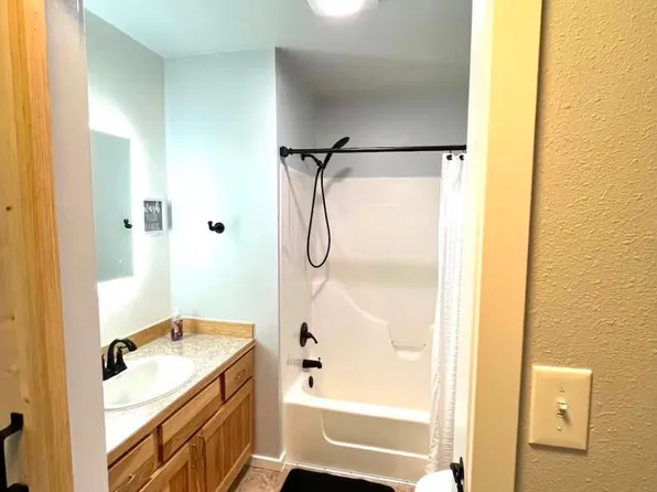 3344 Spruce Cape Rd #B, Kodiak, AK 99615