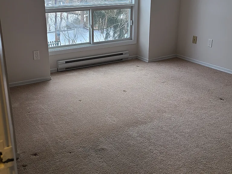 1216 Commissioners Rd W #11 — Photo 9