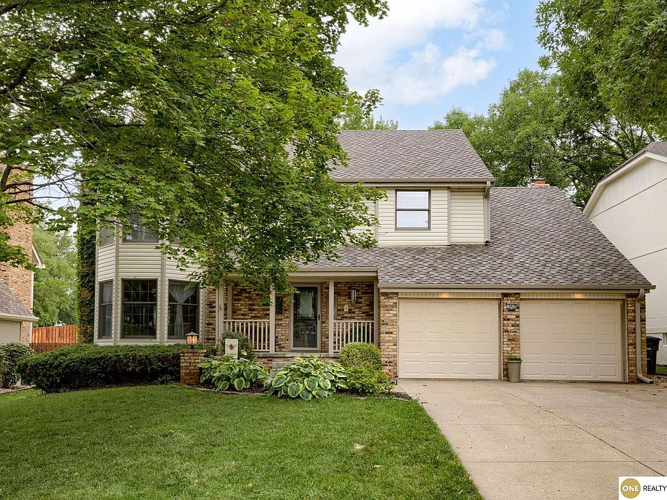 10428 Y St, Omaha, NE 68127 Zillow