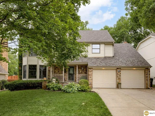 10428 Y St, Omaha, NE 68127