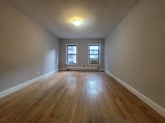 Rented by Beekman Street Realty | media 7