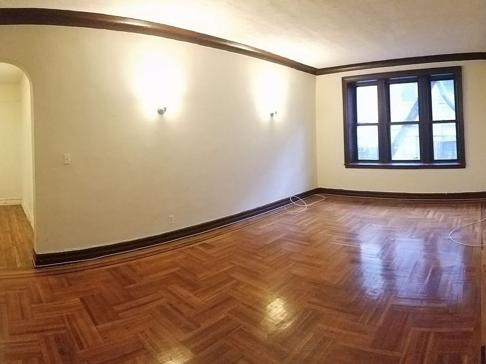 1st image of 200 E 19th St APT 4C