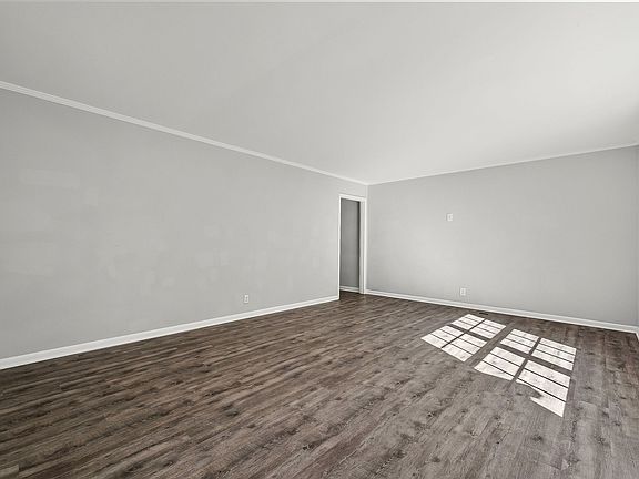 5th image of 108 Dellwood Ln