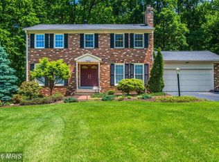 9900 Oak Branch Dr, Vienna, VA 22181