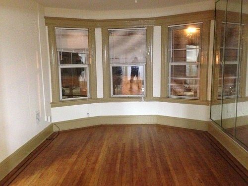 4th image of 901 Montgomery St