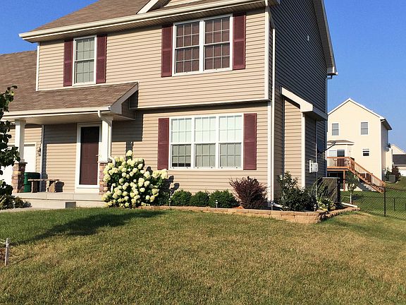 2nd image of 1885 SE Langdale Ln