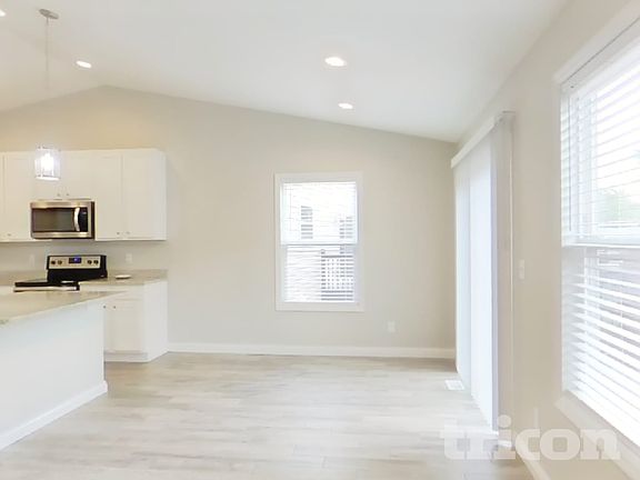 4th image of 48 Huntleigh Park Ct