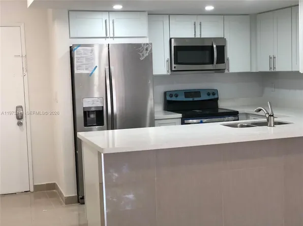 8883 Fontainebleau Blvd APT 101-A, Miami, FL 33172