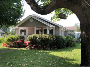 13 Shannon Dr, Asheville, NC 28803