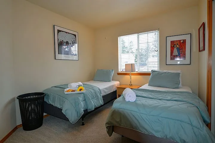 8868 N Huntington Ct — Photo 14