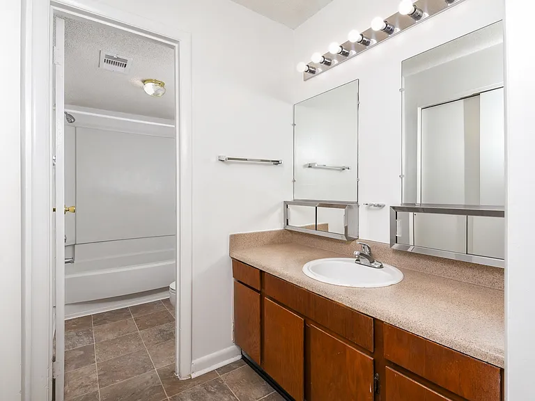 Huge Master Bath