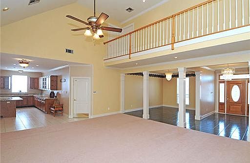 3rd image of 3913 Lake Des Allemands Dr